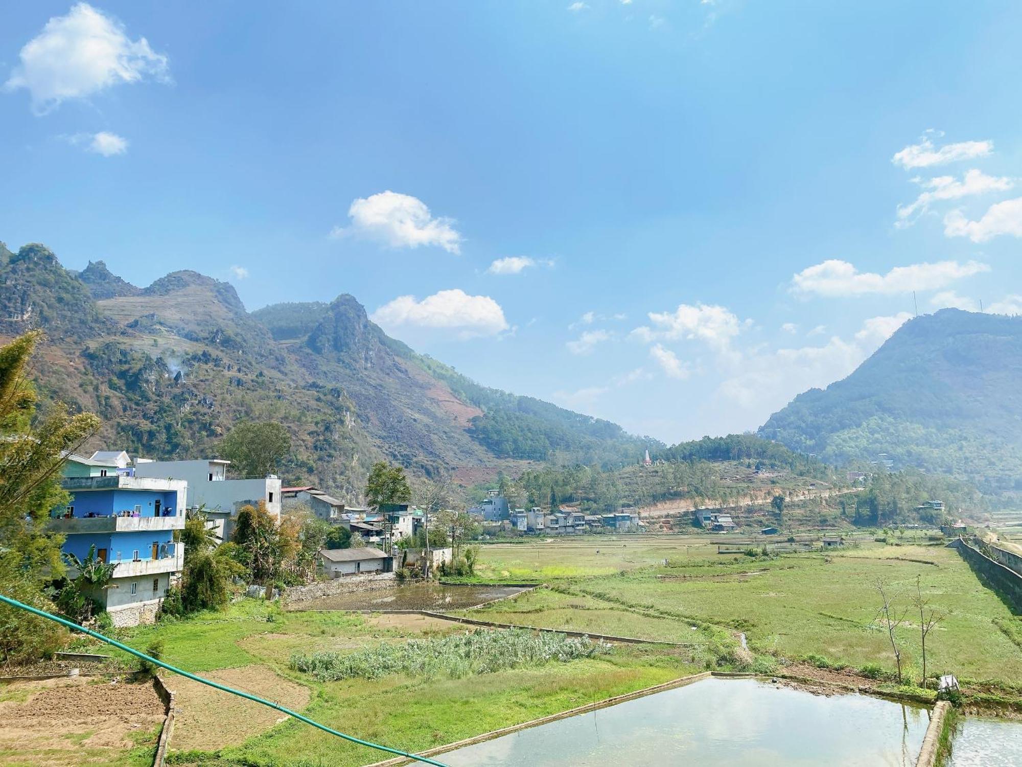 Homestay Hong Anh Dong Van  Buitenkant foto